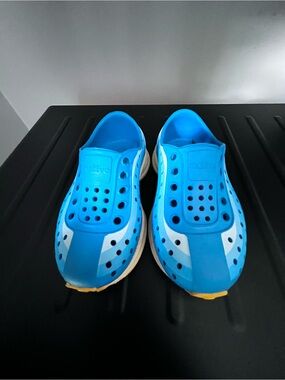 Native Kids Bright Blue Water Shoes with White Accents